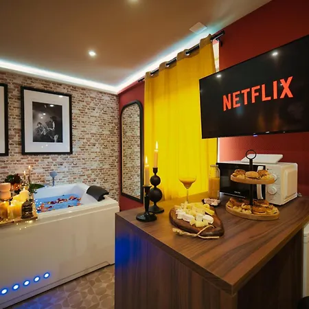Jazzy Jacuzzi Privee Parking Free Centre A 5minutes Stationnement Privee Possible Sur Demande * 뮐루즈